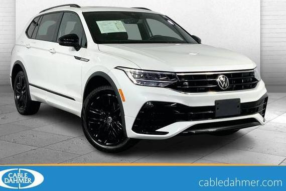 VOLKSWAGEN TIGUAN 4MOTION 2022 3VV8B7AX0NM117584 image VOLKSWAGEN TIGUAN 4MOTION 2022 3VV8B7AX0NM117584 image